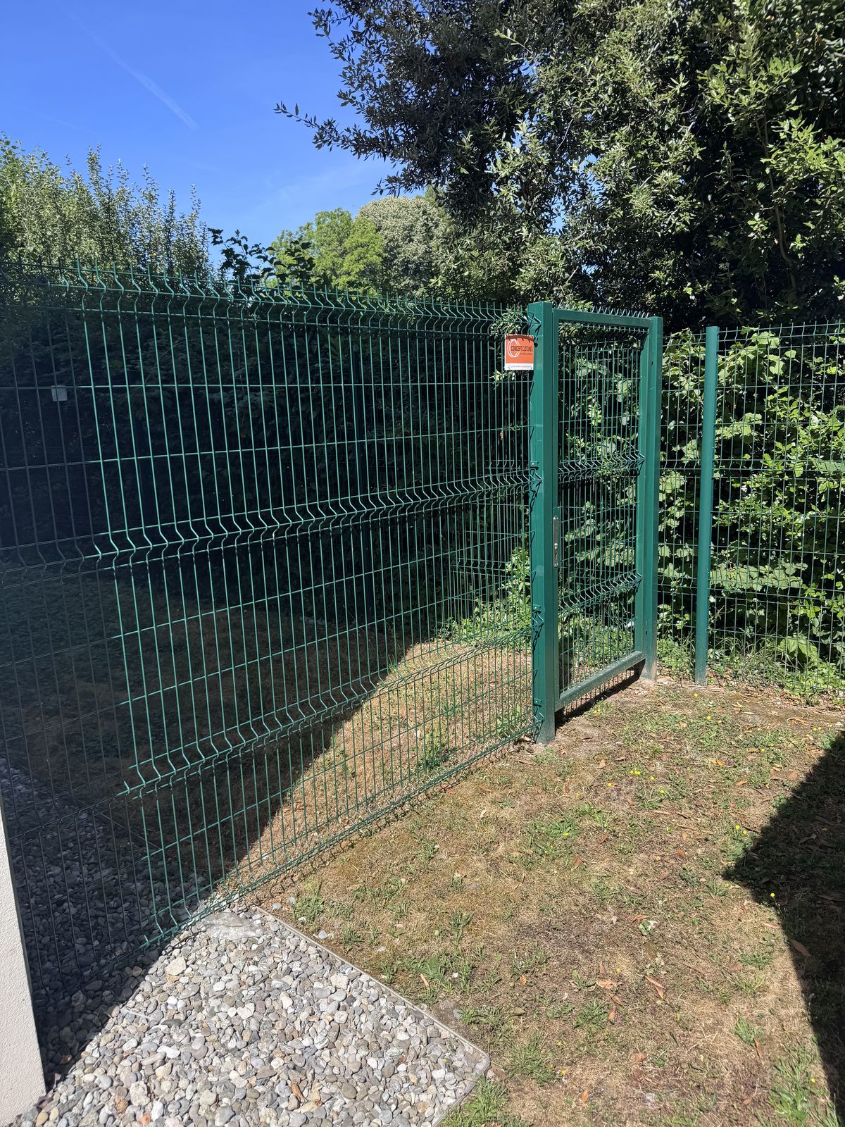 Rigid welded mesh fencing, Double-wire fencing, Pregny-Chambésy